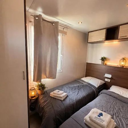 Кемпинг Mobilhome Brise Marine Avec Piscine Пор-ла-Нувель